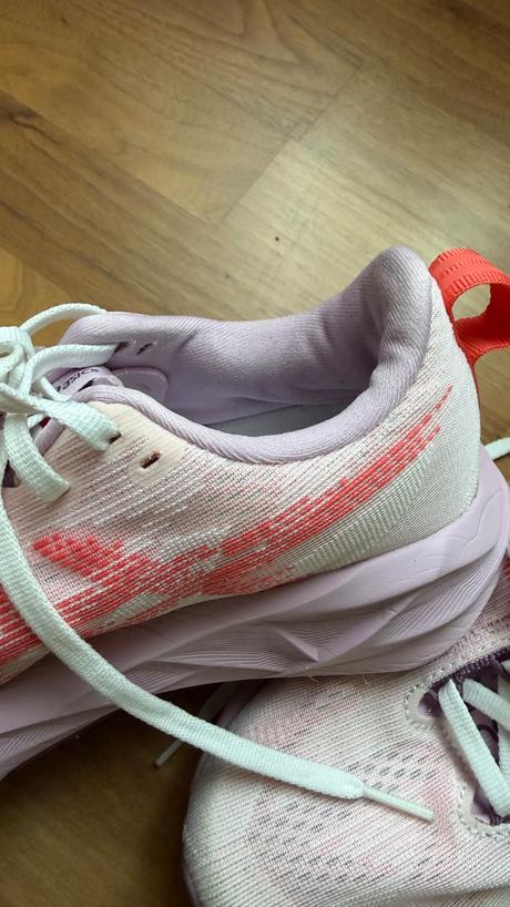 Bezecke damske asics novablast 5 topanky, asics,37