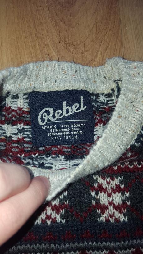 Krásny svetrík 3-4 roky, rebel,98