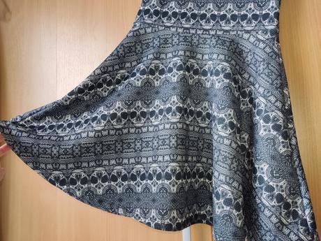 Hrubšie šaty, young dimension,152