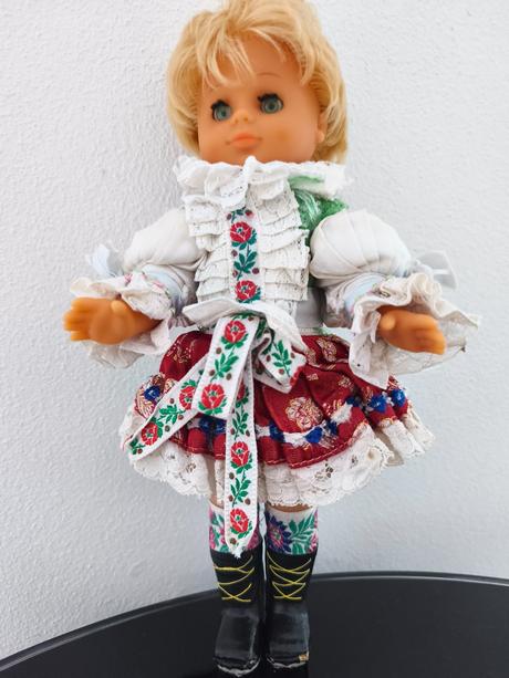 Bábika v kroji 35 cm, 