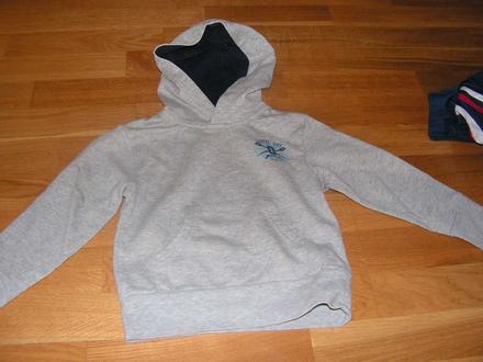 Mikina s kapucnov., 104