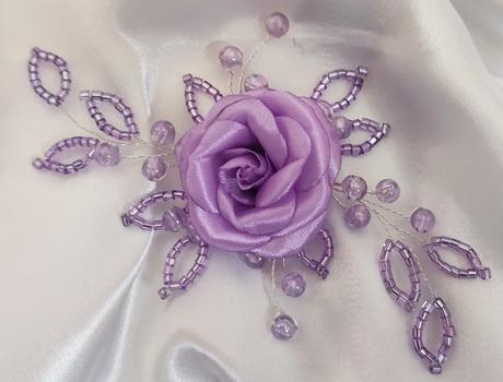 Saténová ružička, 