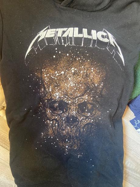 Mikiny tricka, 122–134