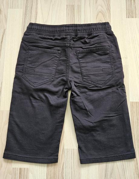 Krátke riflové nohavice, chapter young,158