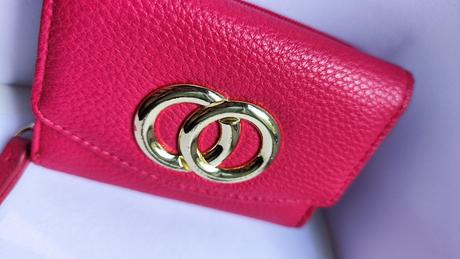 Ružová peňaženka,