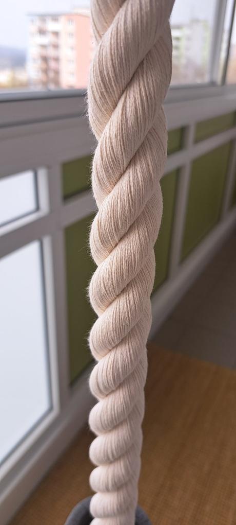 Závesna drevená hojdačka, 