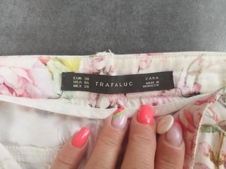 Zara kvietkované nohavice, zara,m