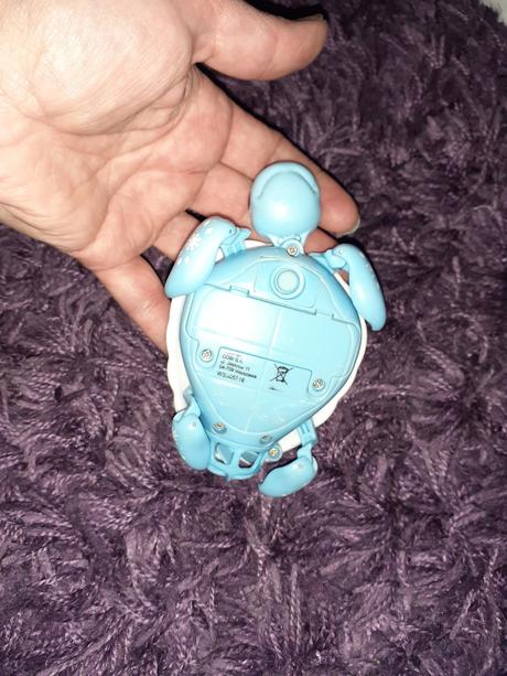 Hracia deka s rôznymi hračkami,