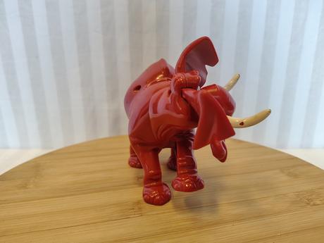 Tarzan tantor elephant slon disney mcdonald's 1999,