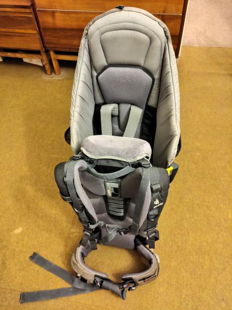 Turistický nosič, deuter