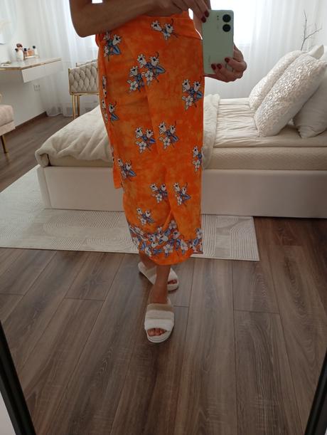 Zavinovacia sukňa uni,