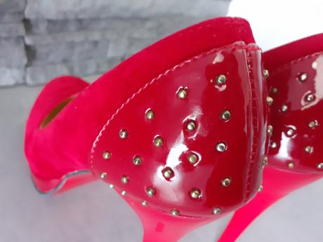 Červené lodičky, 37