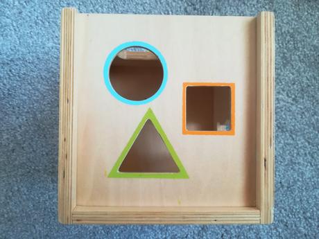 Drevená vkladacia kocka tchibo, 