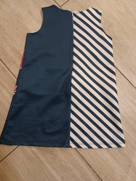 Krásne letné šaty, 104