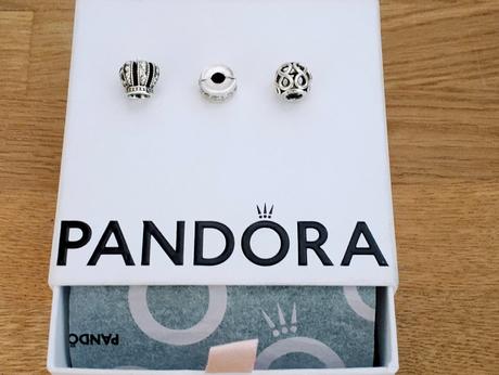 Pandora, pandora