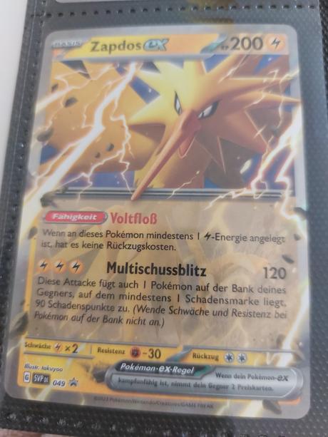 Zberateľská kartička pokémon zapdos, 