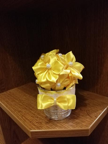 Šité saténové kvietky, 