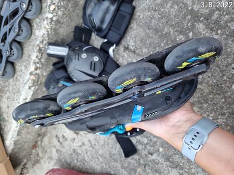 Kolieskové korčule, 32