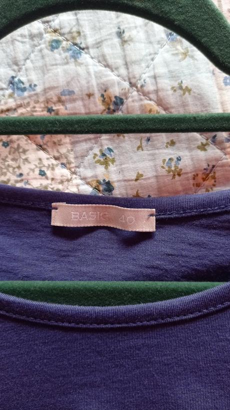 Asymetrické šaty, 40