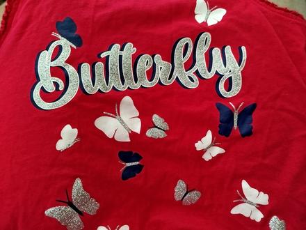 Krásne tričko ako nove, 134