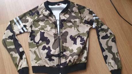 Maskačova mikina, s