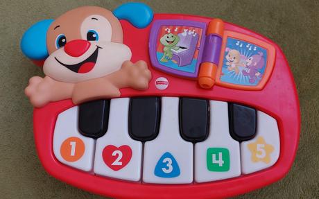 Klavír fischer price,  rozpravajúci, 