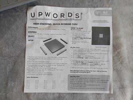 Upwords spoločenská hra,