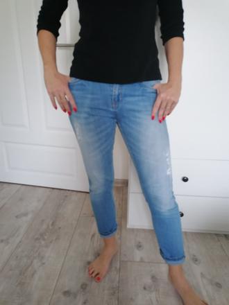 Dievčenské rifle, 158