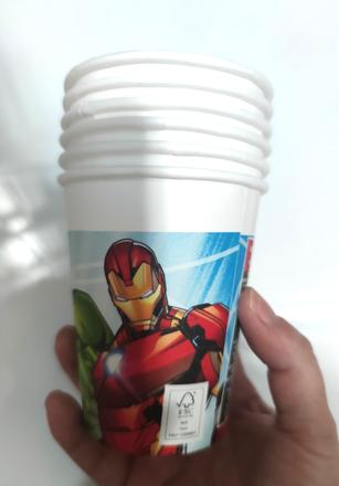 Papierové poháriky a taniere avengers, slamka iron,