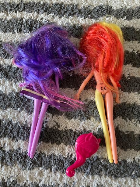 Monster high bábiky a hrebeň, 