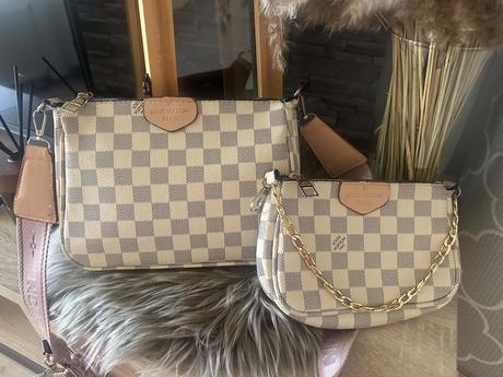 Kabelka crossbody, 