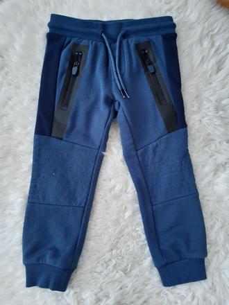 Chlapčenské tepláky, c&a,92