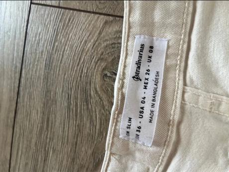 Riflové kraťasy, stradivarius,s