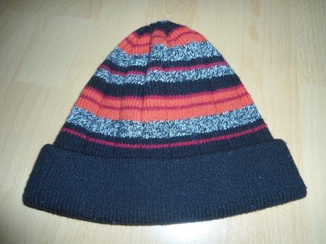 Cierno - farebna hrubsia ciapka, 110