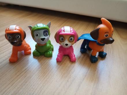 Paw, zvysne kusy,postavicky., 