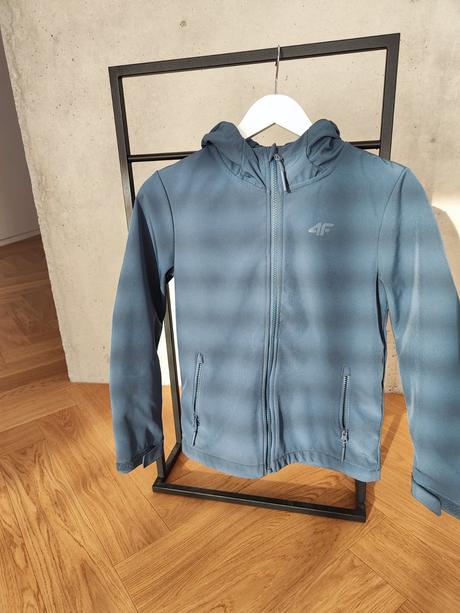 Prechodná bunda, 152