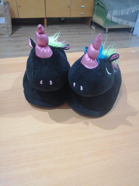 Papuče jednorožec, 35