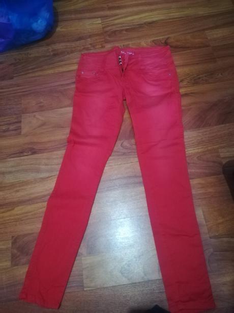 Balík nohavíc a riflí 13 ks veľ. 42/m, m