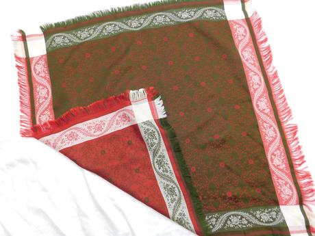 Trachten šatka ku kroju, l