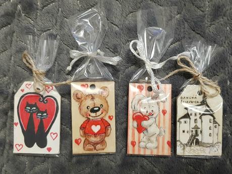 Originálne kľúčenky,