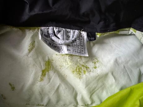 Bunda do dažďa, 140