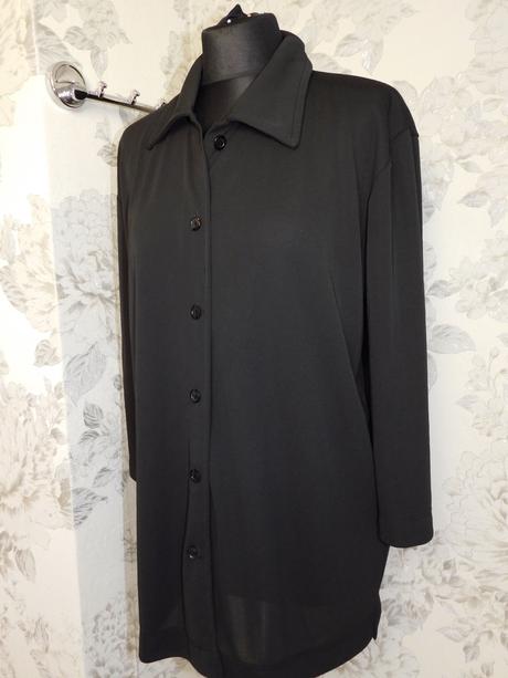 Luxusna košelova bluzka,čiernej farby,z mierne ela, 42