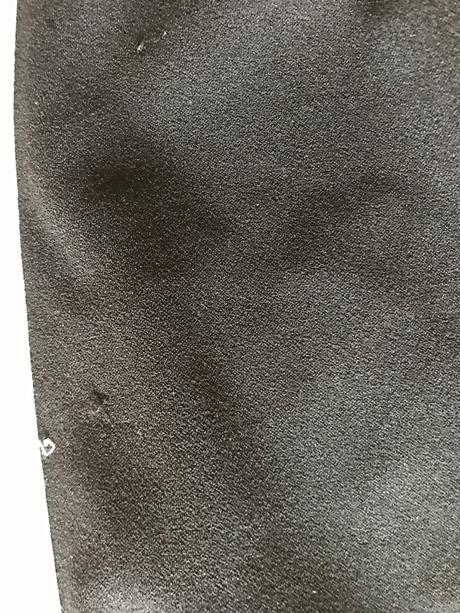 Čierne tepláky, reserved,s