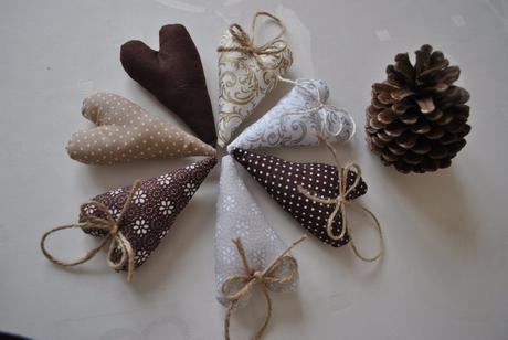 Srdiečka a vtáčiky na dekoráciu,