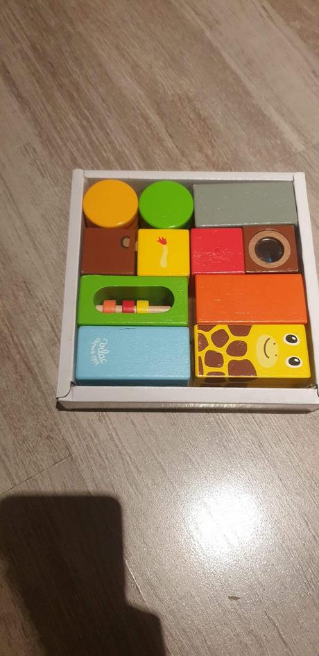 Drevené zvukové kocky vilac, 