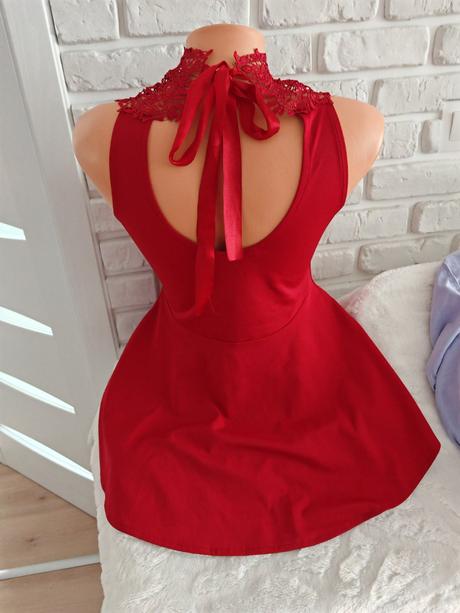 Uzasny peplum top s krajkou s,m sadne, m