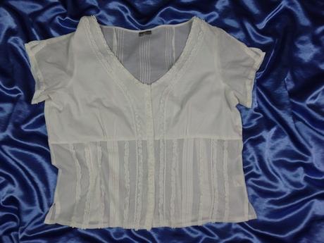Kvalitná biela blúzka, 46