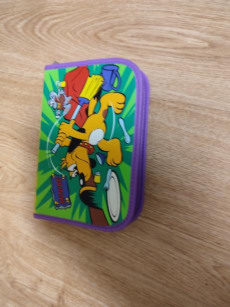 Peračník s voskovkami, 