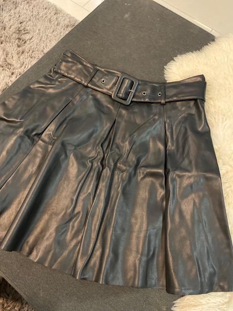 Sukňa kožená, m