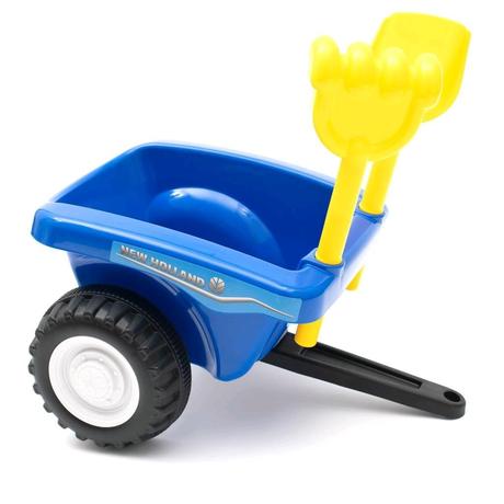 Baby mix traktor new holland s vlečkou,